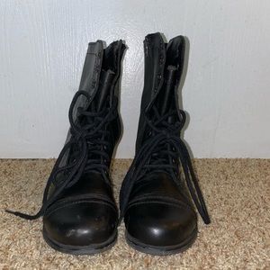 STEVE MADDEN Troopa Boots in Black